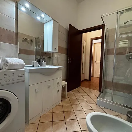 Gemma - Larihome A81 Apartment *